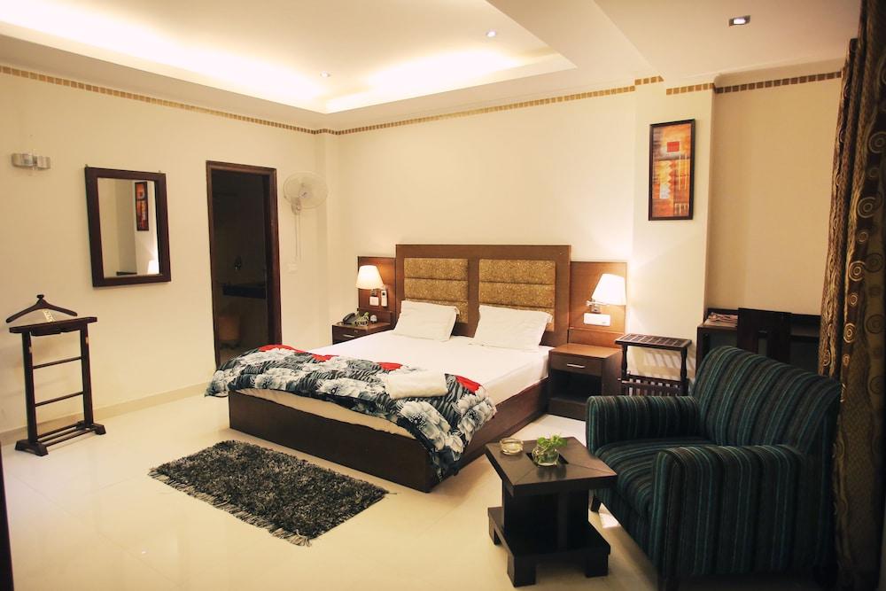 Hotel City Premier - Golf Course Road ,Gurgaon Exterior photo