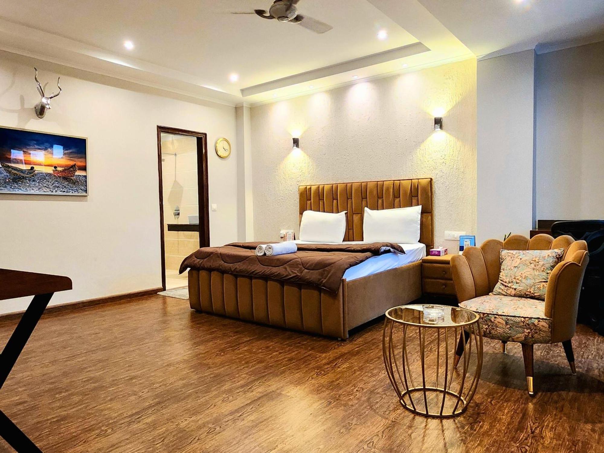 Hotel City Premier - Golf Course Road ,Gurgaon Exterior photo