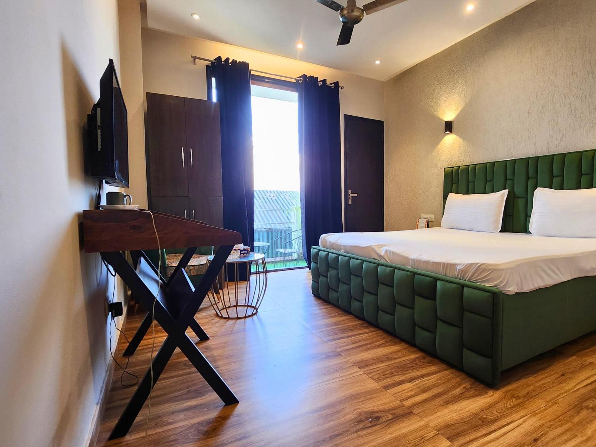 Hotel City Premier - Golf Course Road ,Gurgaon Exterior photo