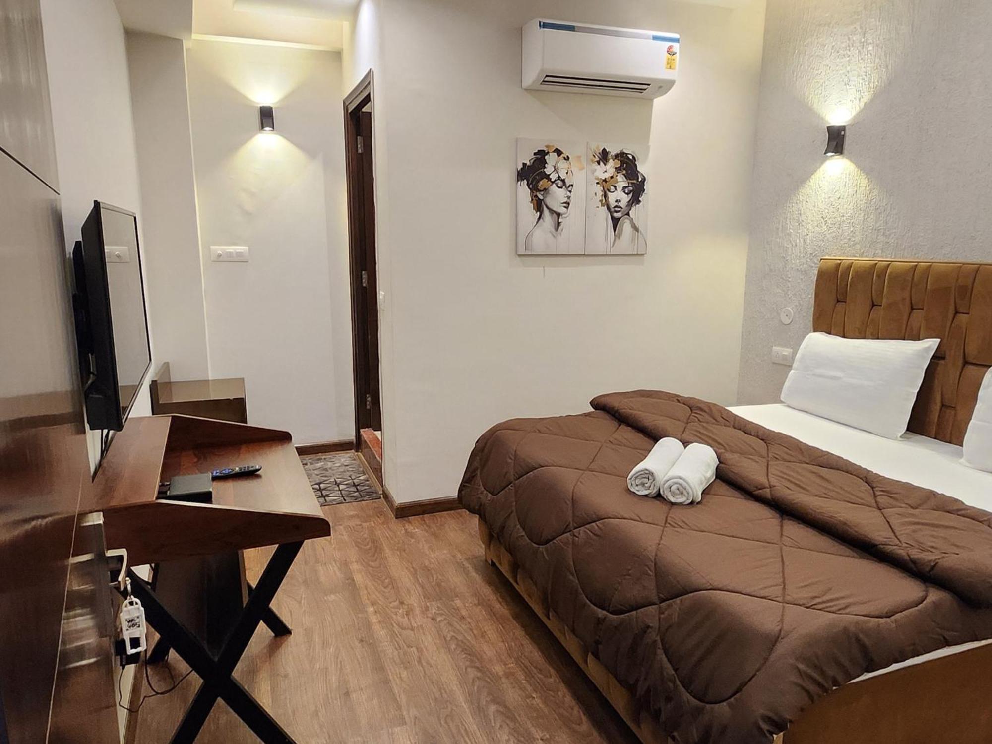 Hotel City Premier - Golf Course Road ,Gurgaon Exterior photo